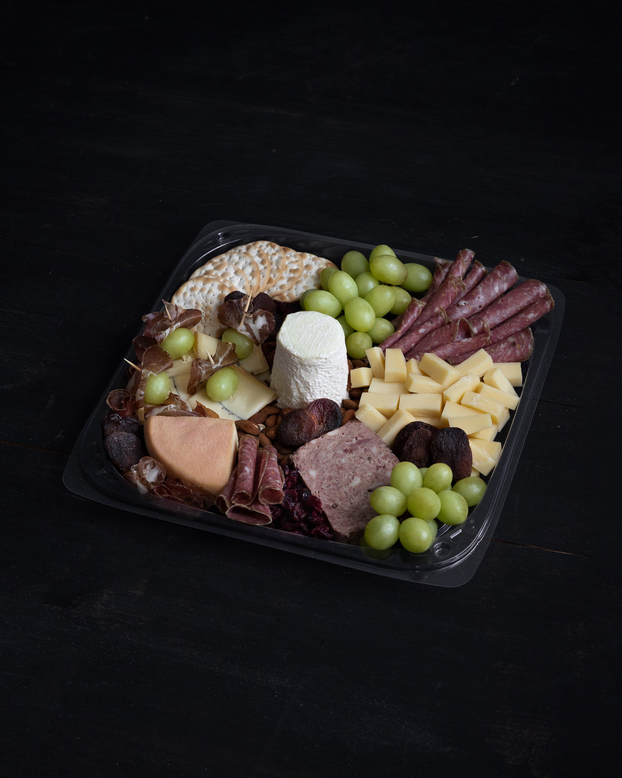 Plateau apéro — fromages & charcuteries
